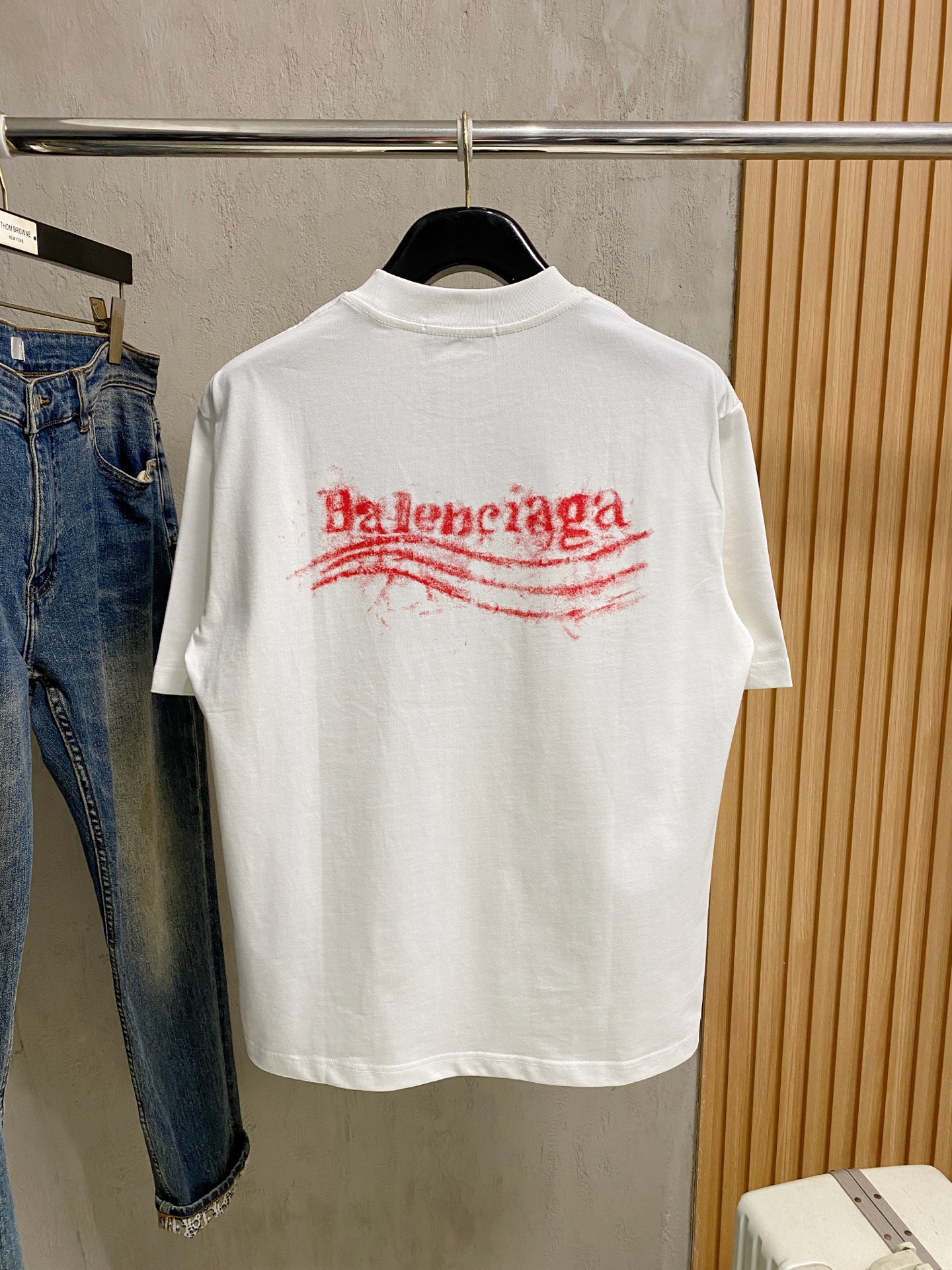 short sleeves